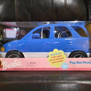 New in box 1999 Vintage Barbie Pop Out Picnic SUV